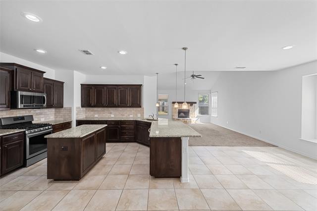 Foto del edificio - 1916 Henderson Dr