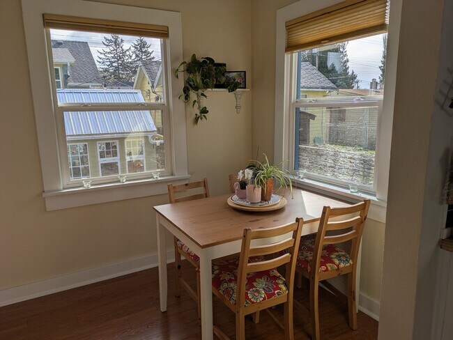 Foto del edificio - 517 N 97th St