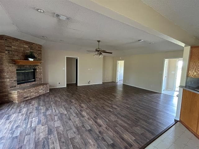Building Photo - 400 Hale Pl