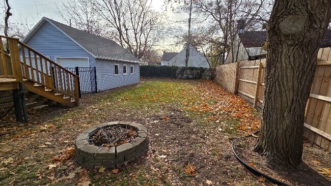 Building Photo - 1310 Waverly Ave