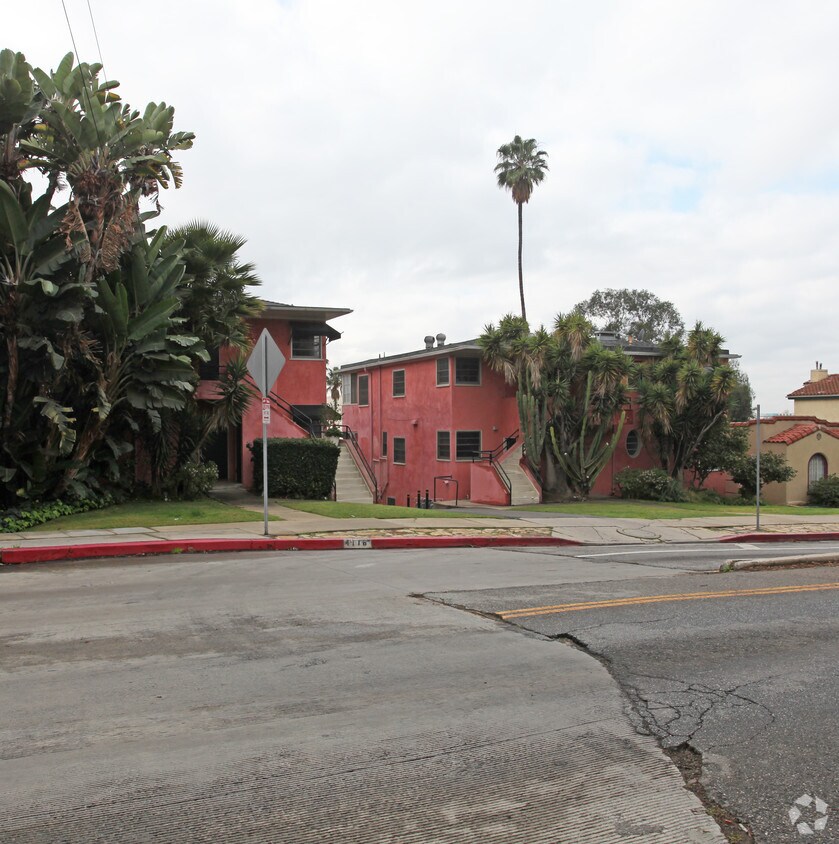Building Photo - 4114-4124 Franklin Ave
