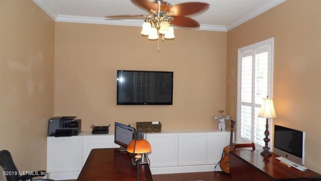 Foto del edificio - 1805 Red Hawk Ct