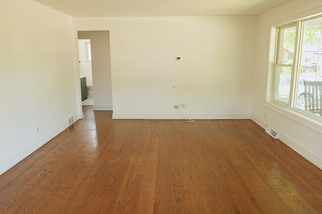 Building Photo - 9944 Cook Ave