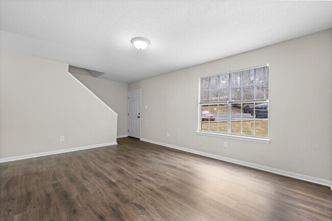 Foto del edificio - 802 British Wood Dr SW