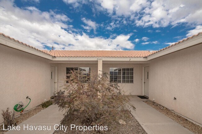 Building Photo - 2031 Magnolia Dr