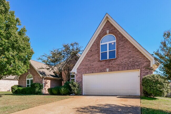Building Photo - 7274 Busher Dr