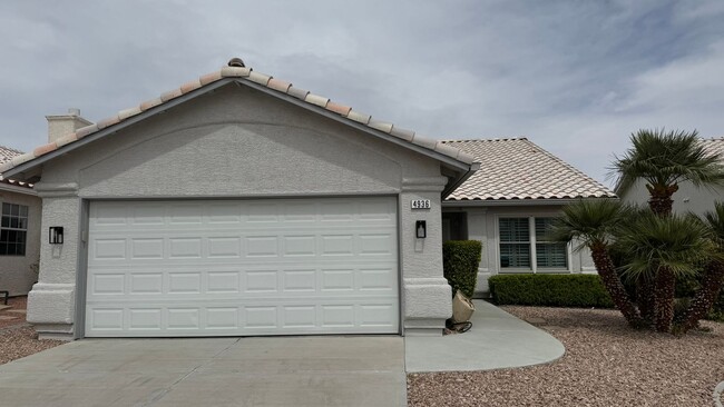 Building Photo - Upscale Fully Furnished Executive HOME