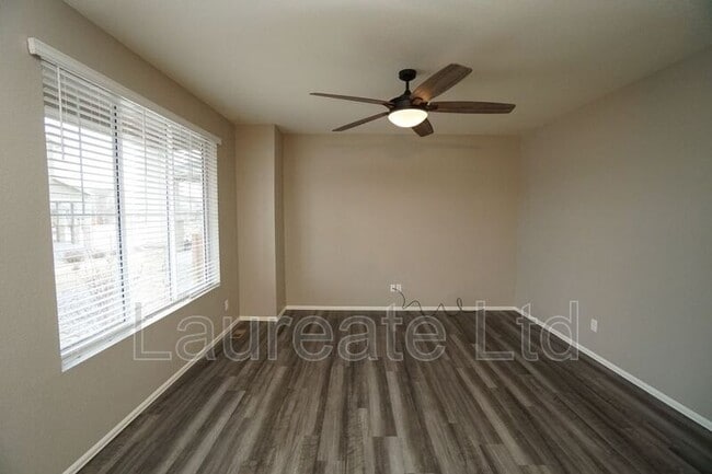 Foto del edificio - 11755 Lovegrass Dr