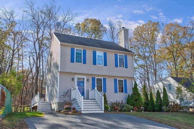 Building Photo - 16 Knoll Rd