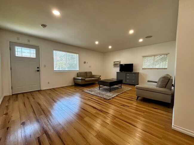 Building Photo - 16875 Orangecrest Ct