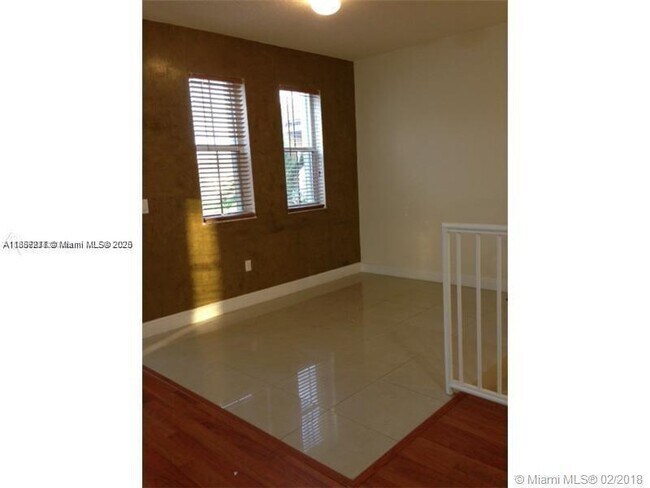 Foto del edificio - 6740 NW 114th Ave
