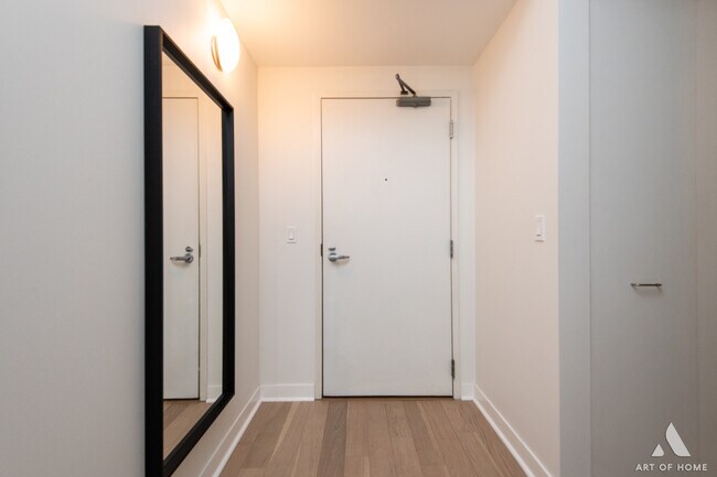 Foto del edificio - 660 W Wayman St