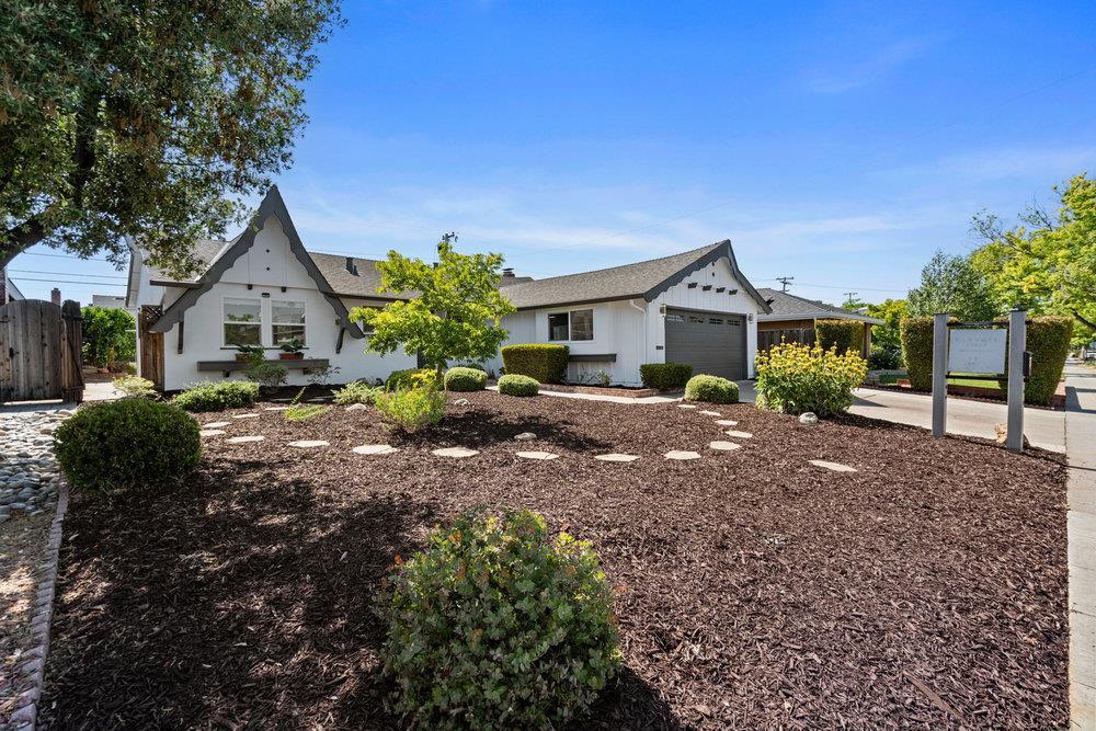 Foto principal - 5727 Waltrip Ln