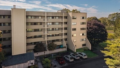 Building Photo - 85 Viscount Dr