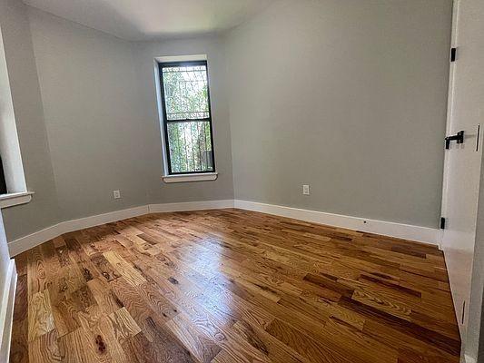 Foto del edificio - 2 bedroom in BRONX NY 10461