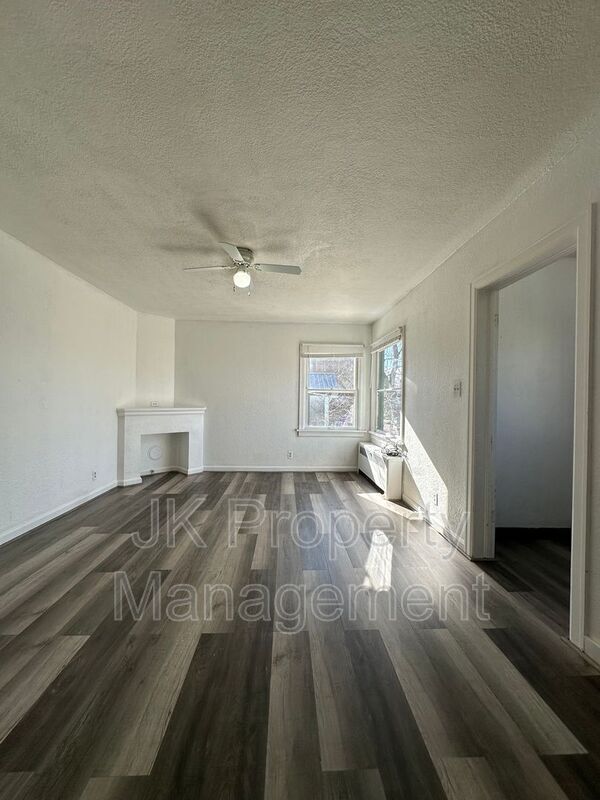 Foto del edificio - 1210 1st Ave N