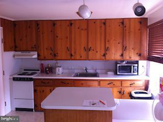 Foto del edificio - 130 W Main St