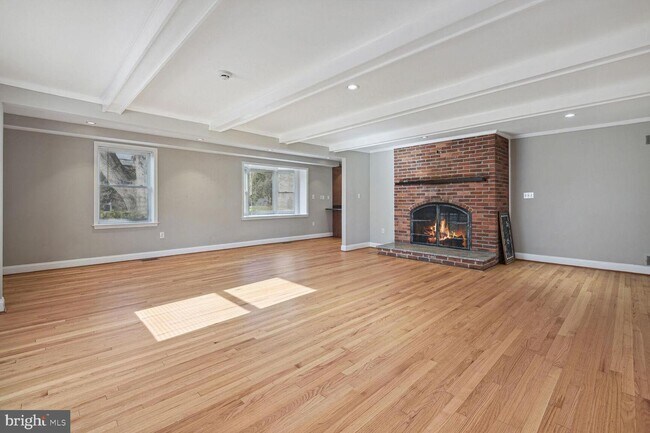 Building Photo - 9833 Kentsdale Dr