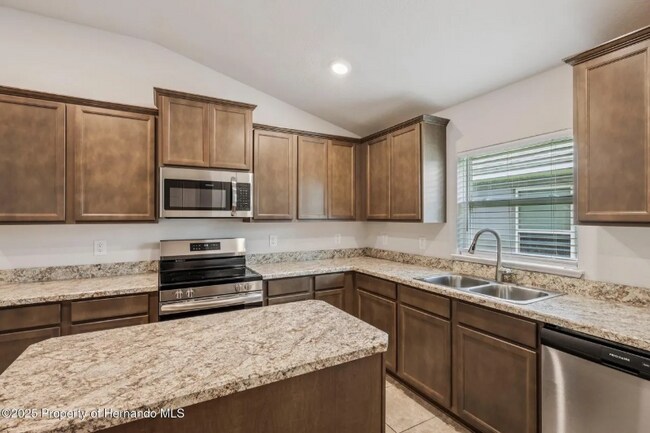 Foto del edificio - 12518 Pine Bluff St