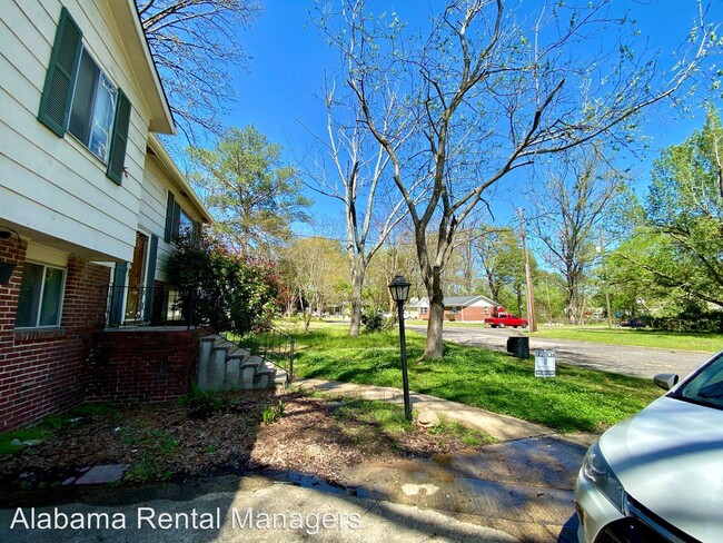 Foto del edificio - 5156 Northumberland Rd
