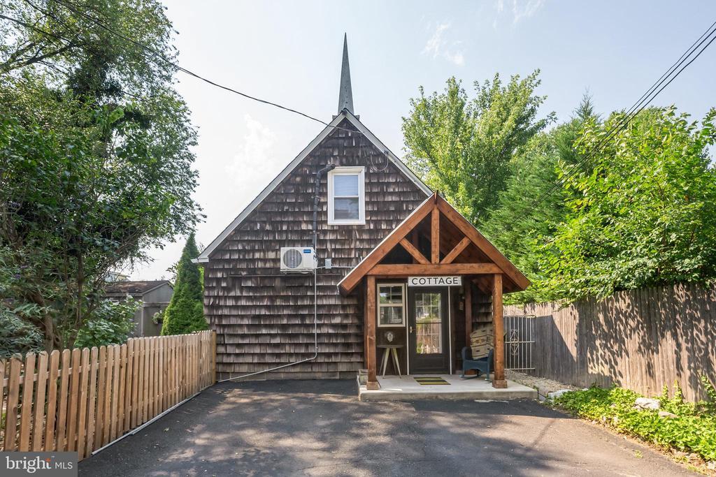 Foto principal - 808 Monroe Ave