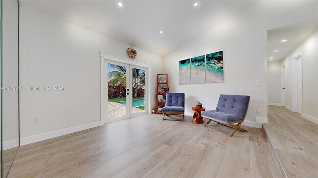 Foto del edificio - 4694 SW 146TH CT