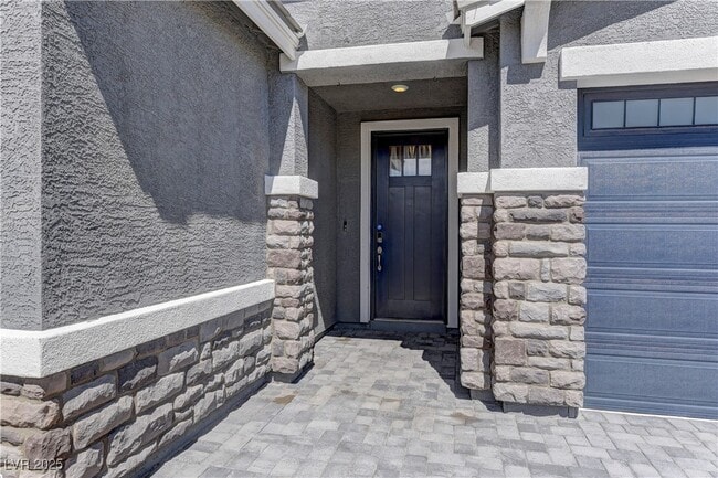 Building Photo - 6390 Montrose Park Ct