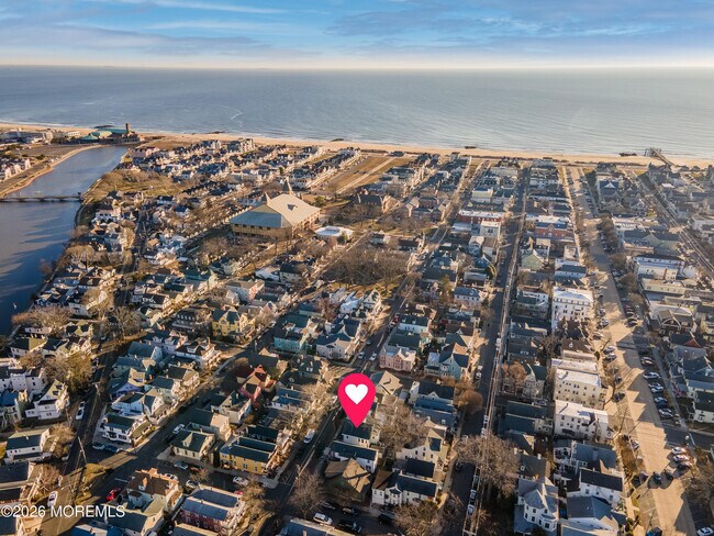 Foto del edificio - 100 Mt Tabor Way