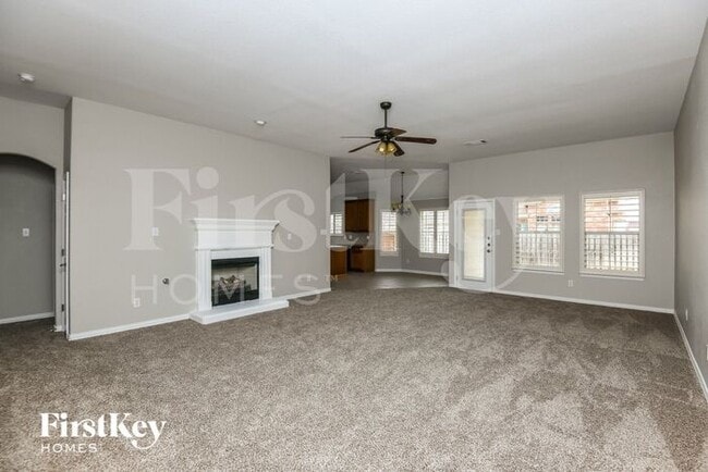 Foto del edificio - 5500 Milford Dr