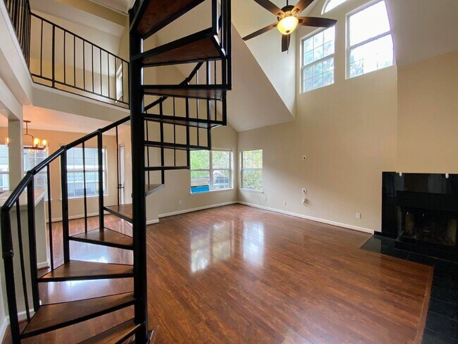 Foto del edificio - 6701 S Ivy Way