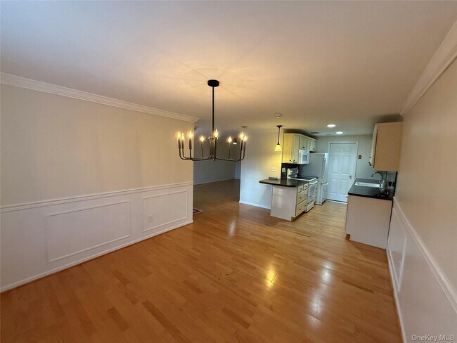 Foto del edificio - 586 Blue Ridge Dr