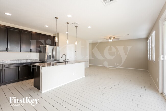 Building Photo - 5616 Salt Rock St