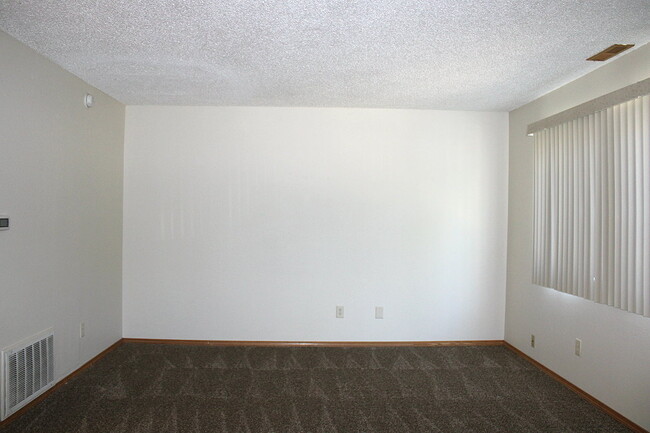 Foto del edificio - 1416 E 6th St