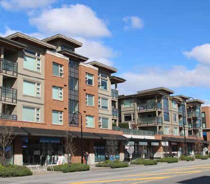 Building Exterior - 1120 Marine Dr