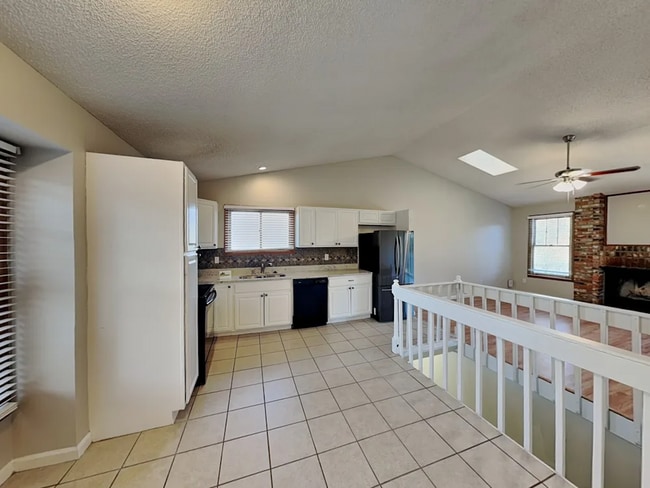 Building Photo - 17342 E Wagontrail Pkwy