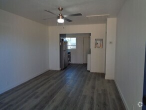 Building Photo - 1615 W Osborn Rd