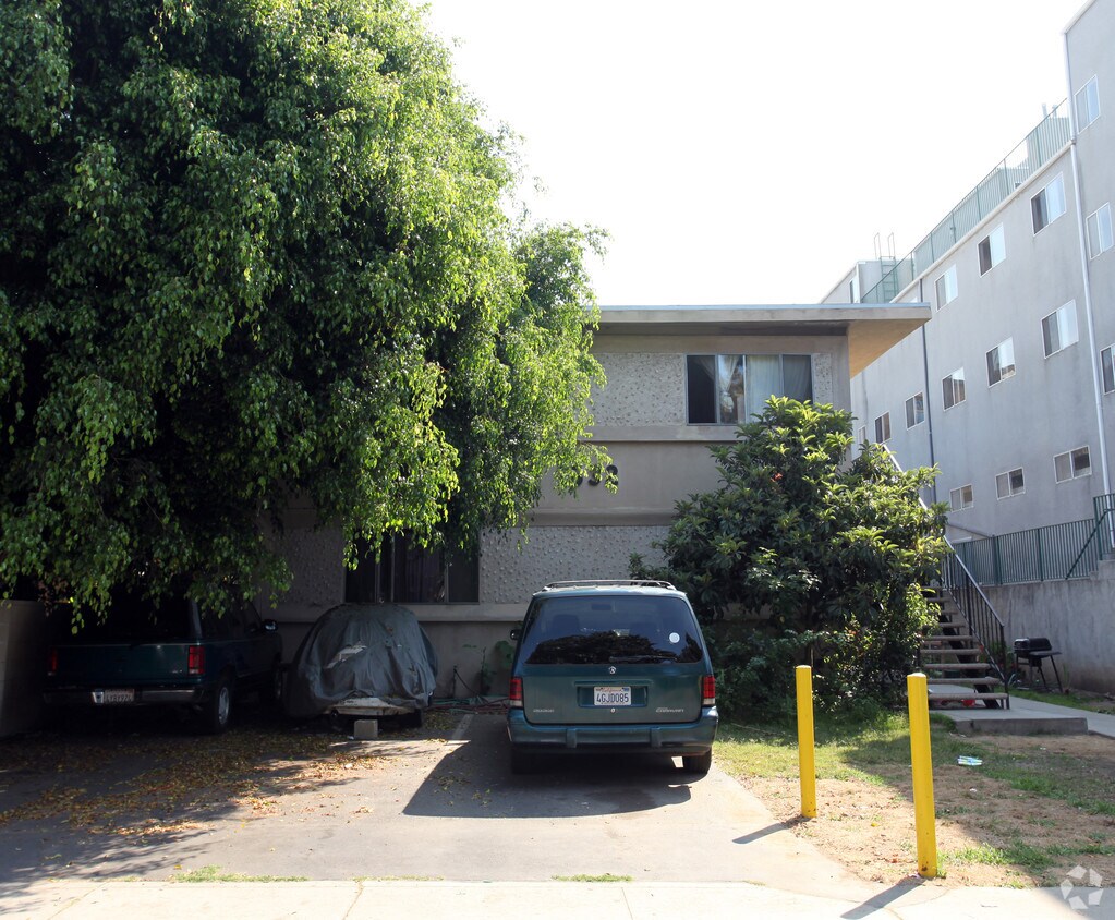 Building Photo - 1532 Stoner Ave