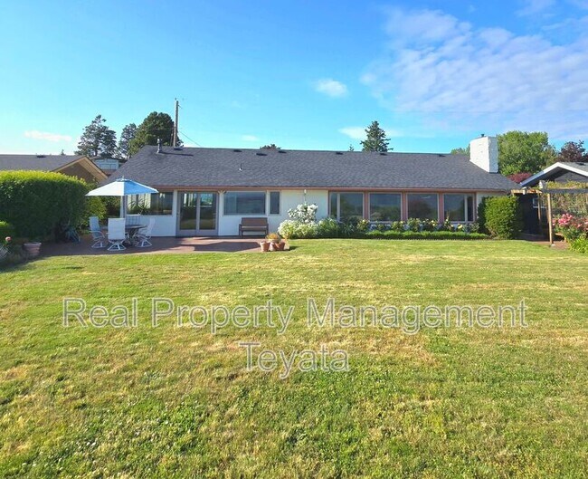 Foto del edificio - 3921 Cliffside Dr