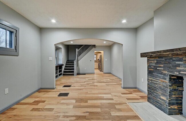 Building Photo - 3608 Salem St