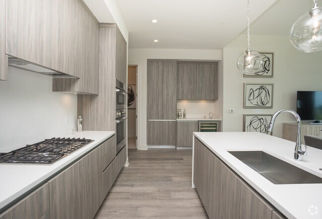 2HAB, 3BA - 1,996 ft² - The Sutton