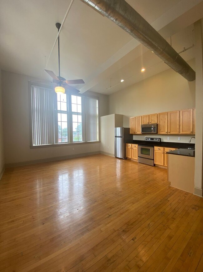 Foto del edificio - Updated 1 Bed Apt with washer and dryer in...