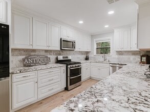 Building Photo - 3438 Princeton Dr