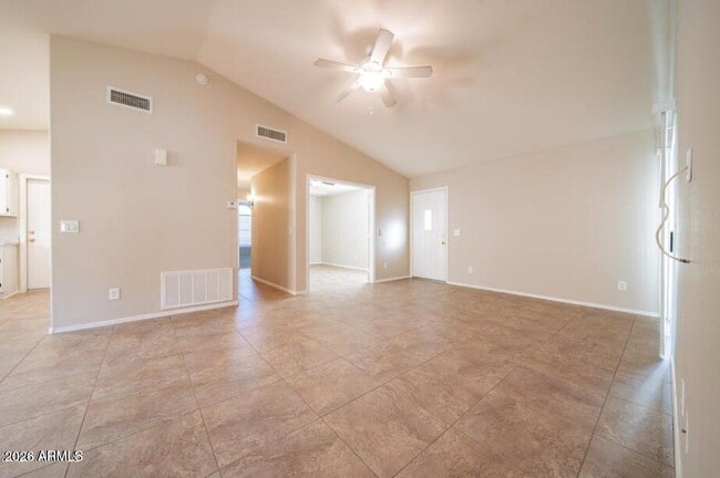 Foto del edificio - 8909 W Davis Rd