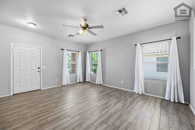 Building Photo - 3Bed/2Bath House at Ray Rd/Recker Rd! Ready for Immediate Move-In!
