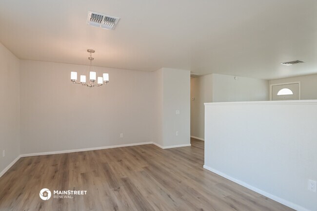 Building Photo - 2542 W Vereda De La Tierra