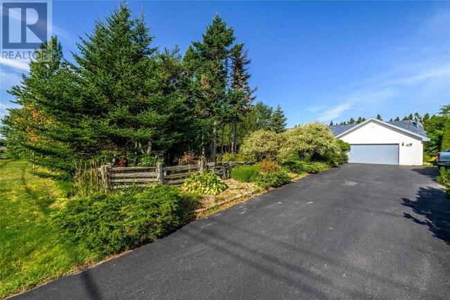 Building Photo - 26 Karon Dr