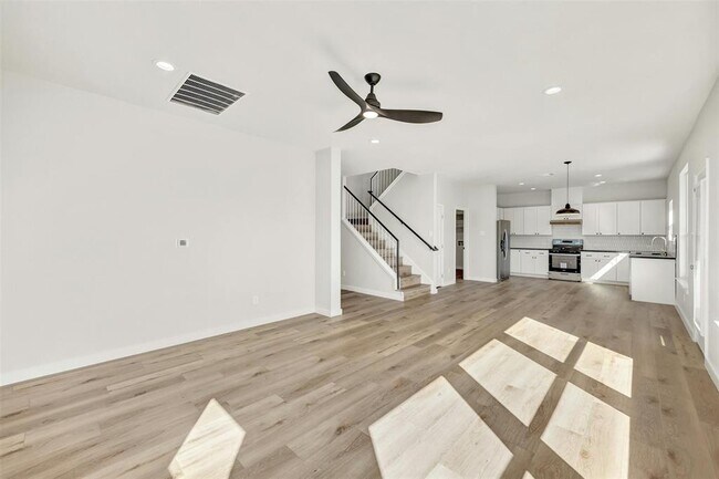 Foto del edificio - 11501 Running Brush Ln