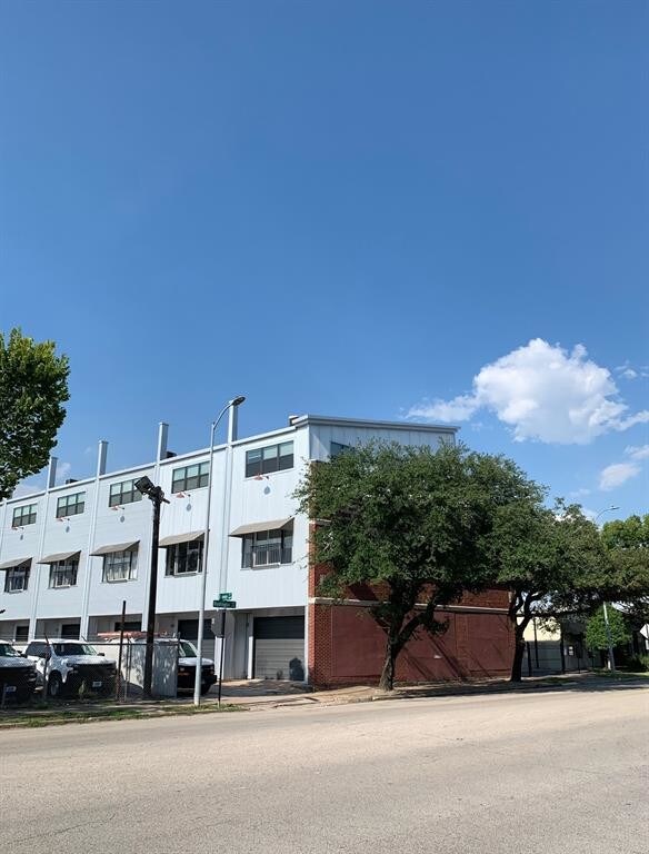 1518 Washington Ave Unit D, Houston, TX 77007 Condo for Rent in