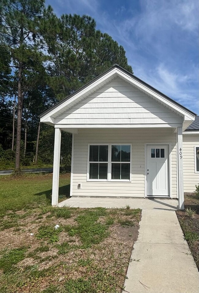 Building Photo - 409 Carter Rd