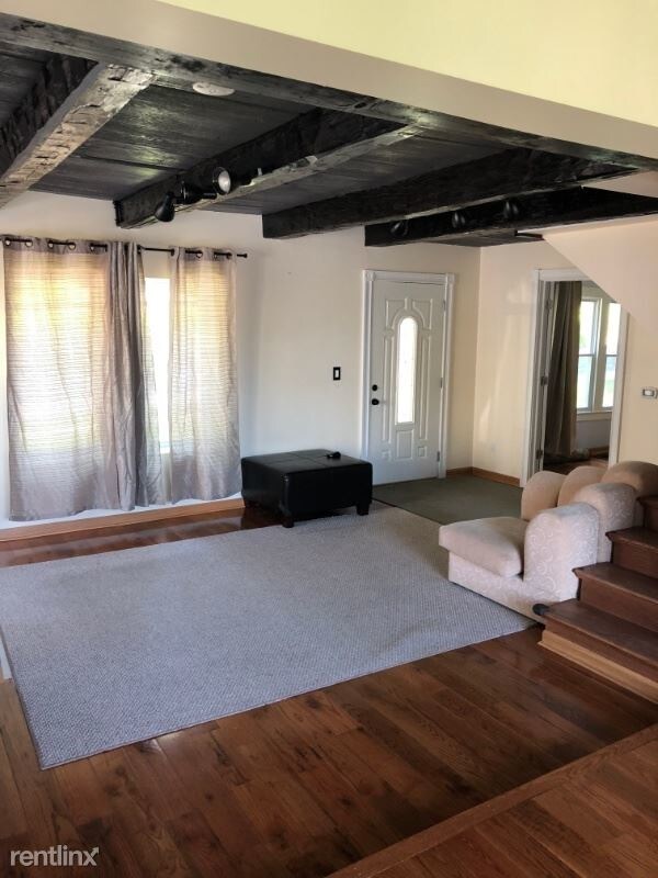 Building Photo - 3 br, 1 bath House - 120 academy street